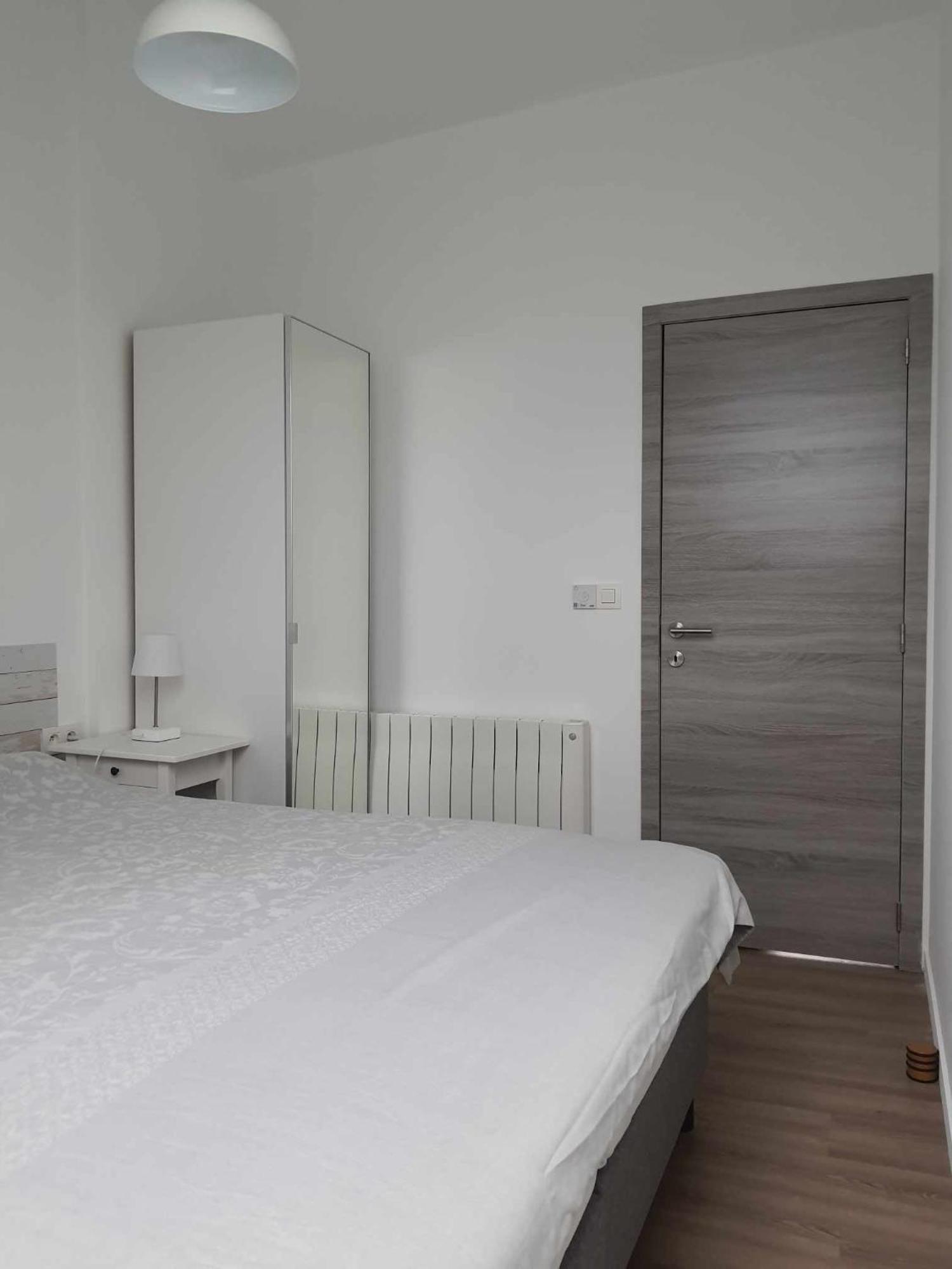 Gite Rural 3 Epis "Aux Pieds Des Ar'Den" - Chambre 1 Isolee Et Chambre 2 Dans Hall De Nuit - 34 Rue Du Chateau A 5564 Wanlin - 4 Adultes Et 2 Enfants 호후예트 외부 사진